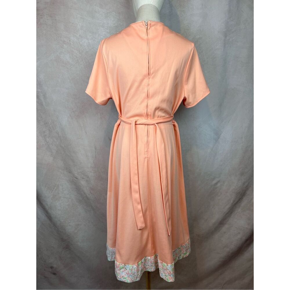 Vintage 1970s Peach Floral Plus Size Dress Size XL - Picture 8 of 10